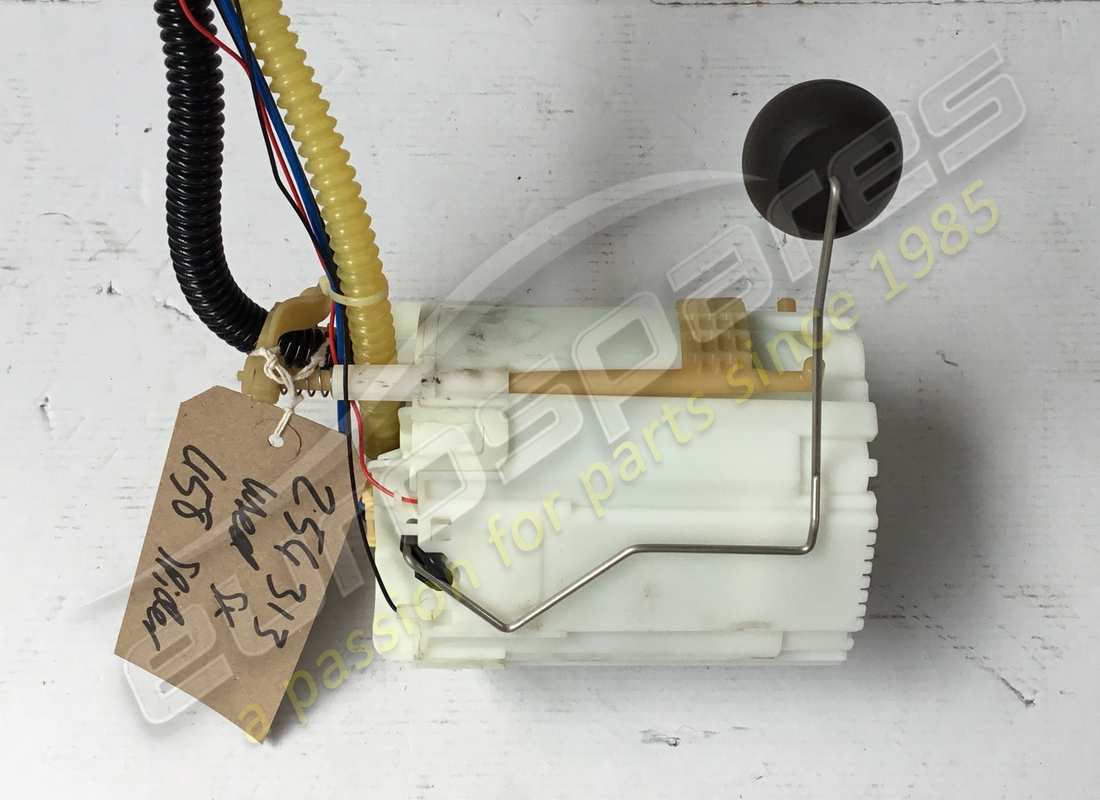 USED FERRARI LH FUEL PUMP. PART NUMBER 254313 (2) used ferrari lh fuel pump. part number 254313 (2)