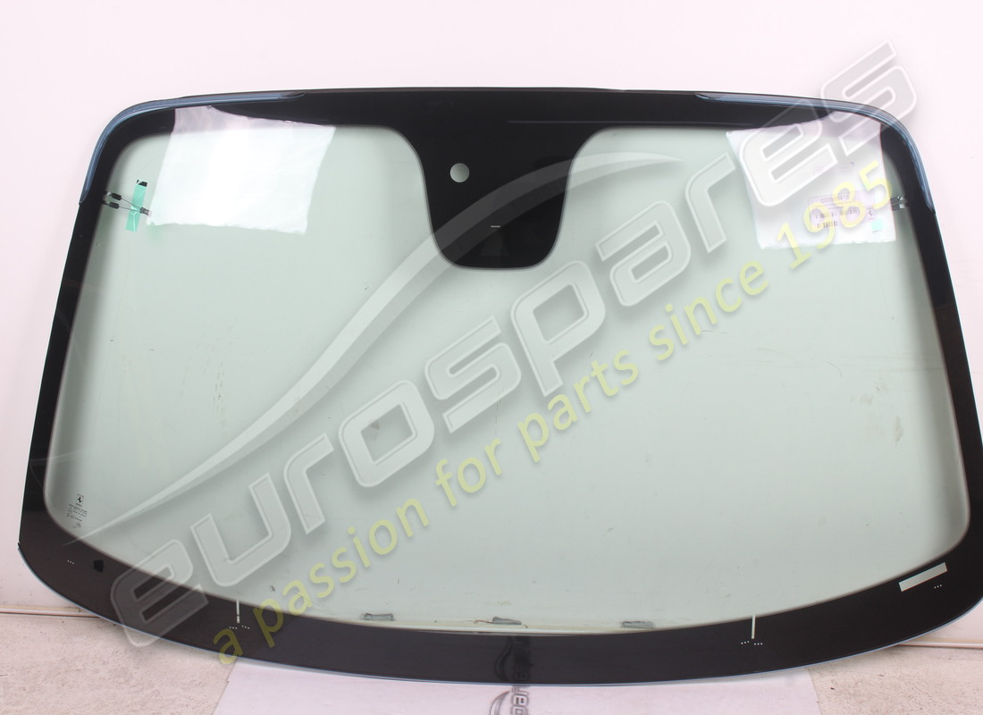 new ferrari windscreen. part number 958416 (1)