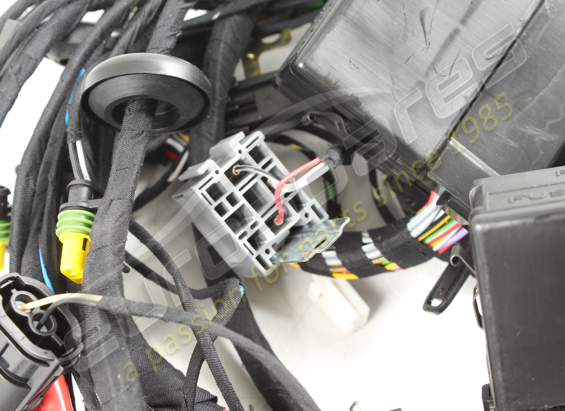 NEW FERRARI FRONT PART CONNECTING CABLES. PART NUMBER 183347 (4) new ferrari front part connecting cables. part number 183347 (4)