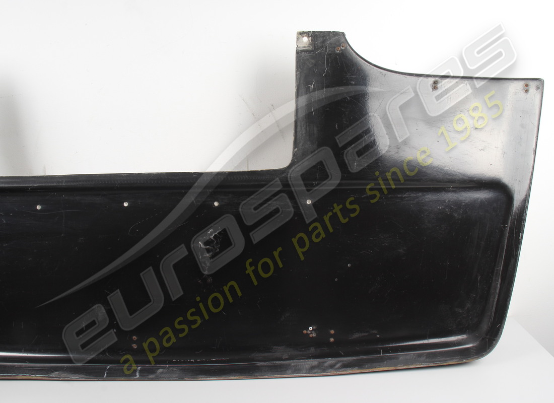 NEW FERRARI SPOYLER. PART NUMBER 61691900 (5) new ferrari spoyler. part number 61691900 (5)