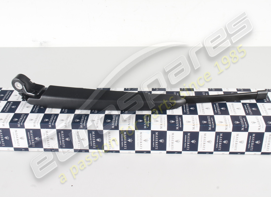 NEW MASERATI REAR LIFTGATE WINDOW WIPER ARM. PART NUMBER 670107927 (2) new maserati rear liftgate window wiper arm. part number 670107927 (2)