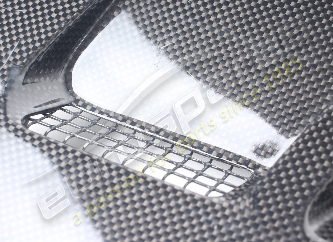 USED FERRARI RH FRONT PANEL -CARBON PAN. PART NUMBER 68600800 (4) used ferrari rh front panel -carbon pan. part number 68600800 (4)