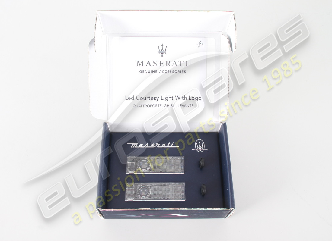 NEW MASERATI COURTESY LIGHTS WITH LOGO KIT. PART NUMBER 940001126 (1) new maserati courtesy lights with logo kit. part number 940001126 (1)