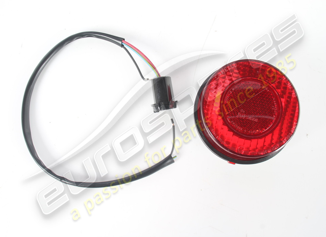 USED FERRARI REAR TAIL LAMP C/W REFLECTOR OE. PART NUMBER 20082301 (1) used ferrari rear tail lamp c/w reflector oe. part number 20082301 (1)