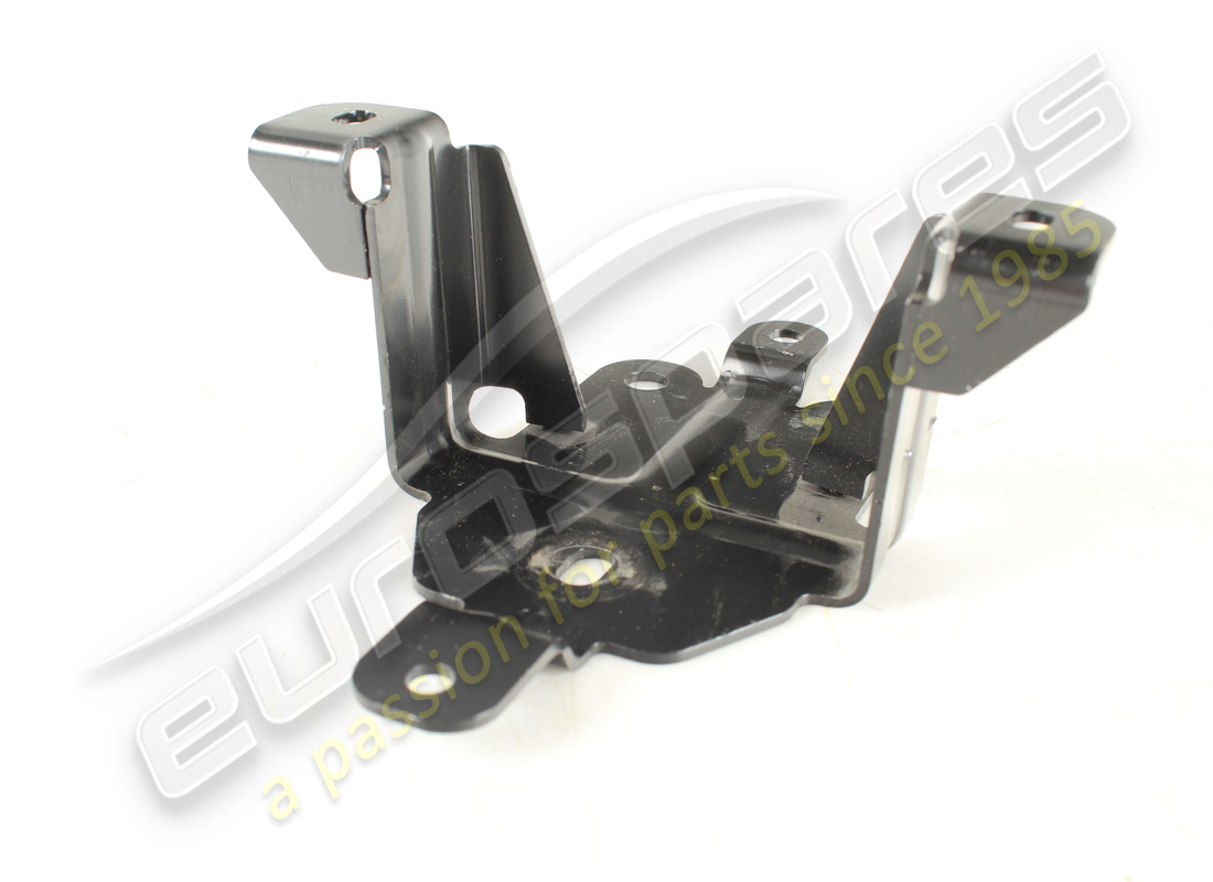 USED Ferrari BRIDGE FASTENER BRACKET . PART NUMBER 86153300 (1)