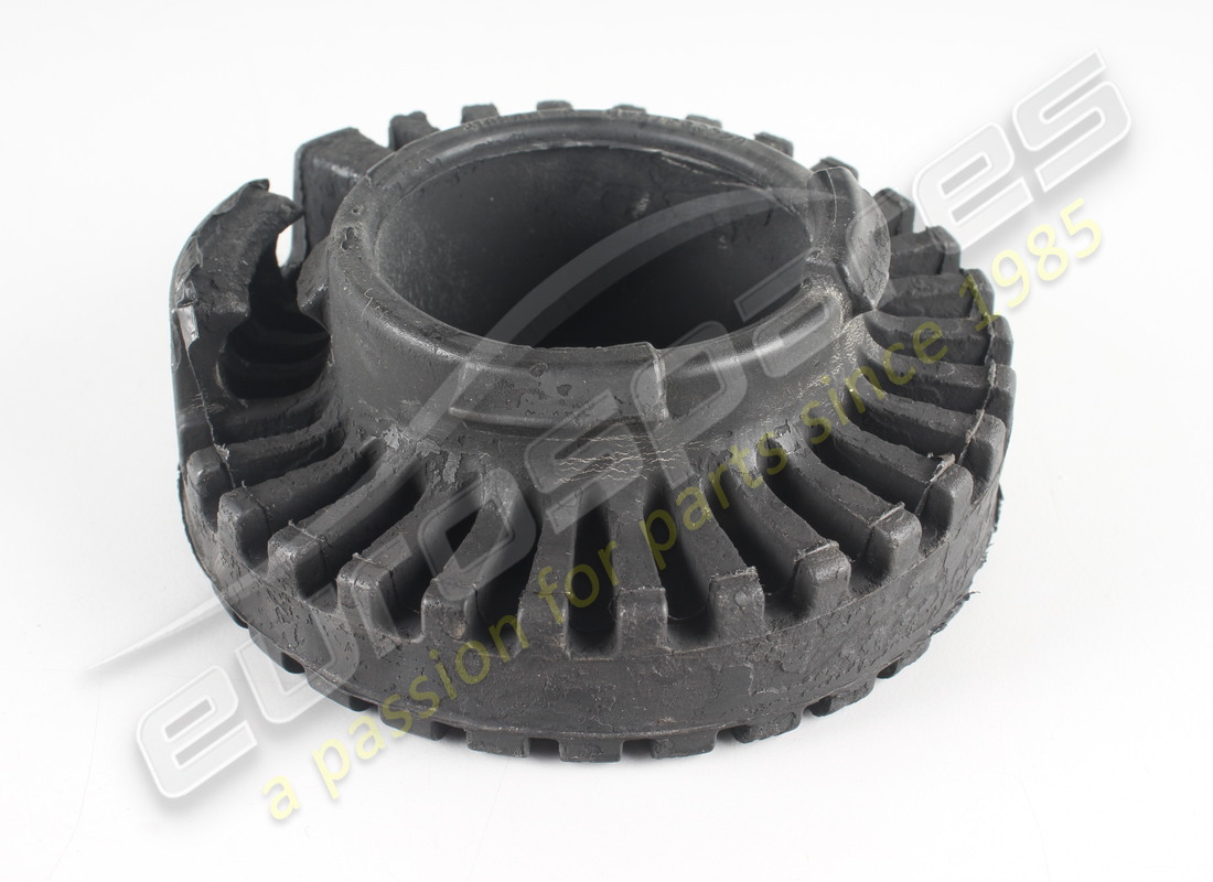 NEW MASERATI RING. PART NUMBER 675000216 (1) new maserati ring. part number 675000216 (1)