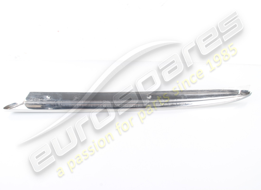 new ferrari rh drip moulding. part number 2554402208 (3)