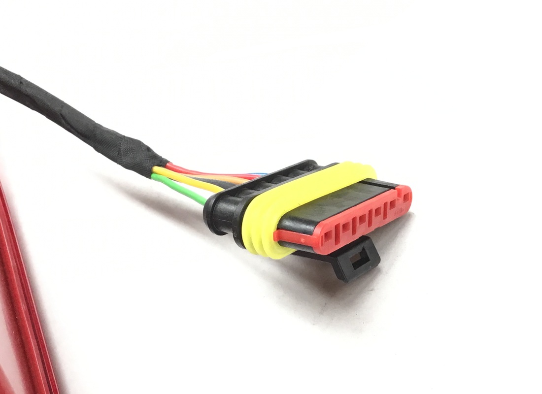 new lamborghini lh rear lamp. part number 400945095h (3)