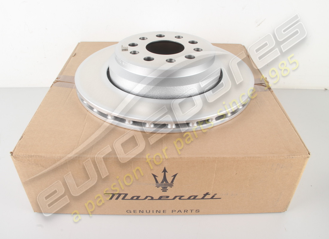 NEW MASERATI REAR BRAKE DISC. PART NUMBER 670030934 (3) new maserati rear brake disc. part number 670030934 (3)