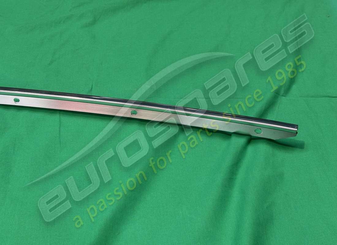 used maserati modanatura lat. complete cromata. part number 670043123 (2)