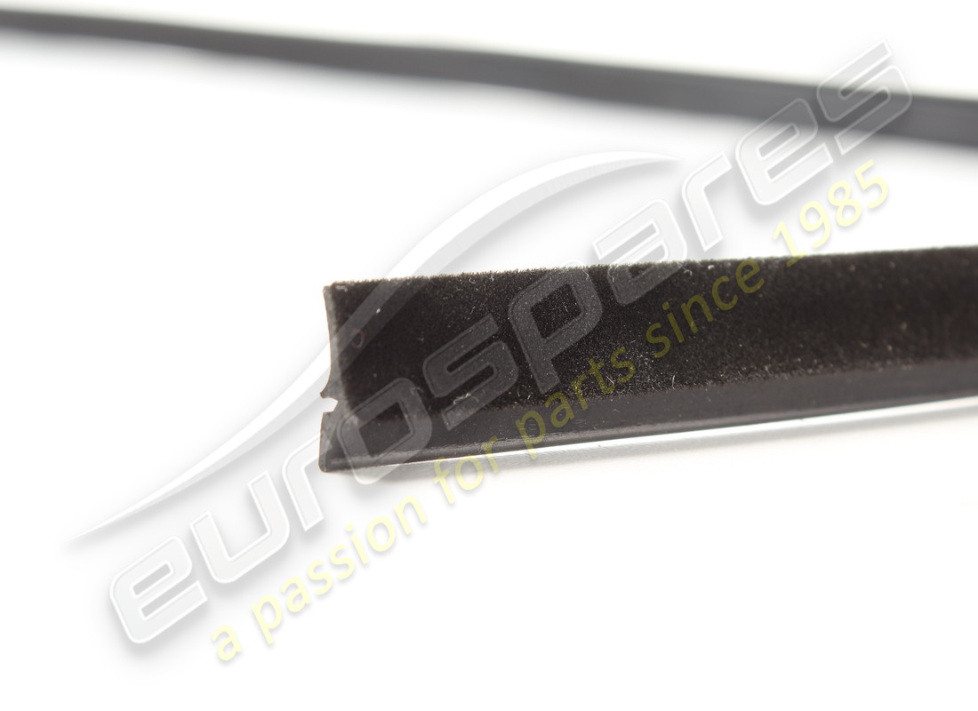 NEW MASERATI REAR EXTERNAL WINDOW WEATHER GASKET. PART NUMBER 317720324 (3) new maserati rear external window weather gasket. part number 317720324 (3)