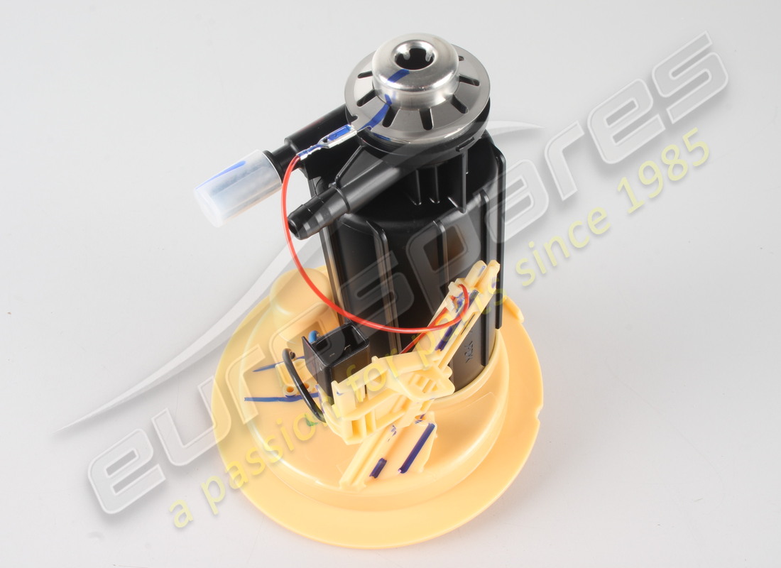 NEW FERRARI RH FUEL PUMP FILTER. PART NUMBER 282784 (3) new ferrari rh fuel pump filter. part number 282784 (3)