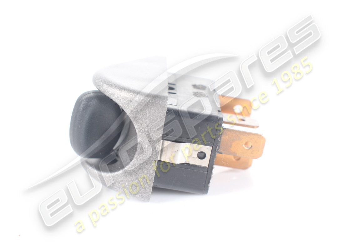 USED FERRARI SWITCH. PART NUMBER 165246 (3) used ferrari switch. part number 165246 (3)