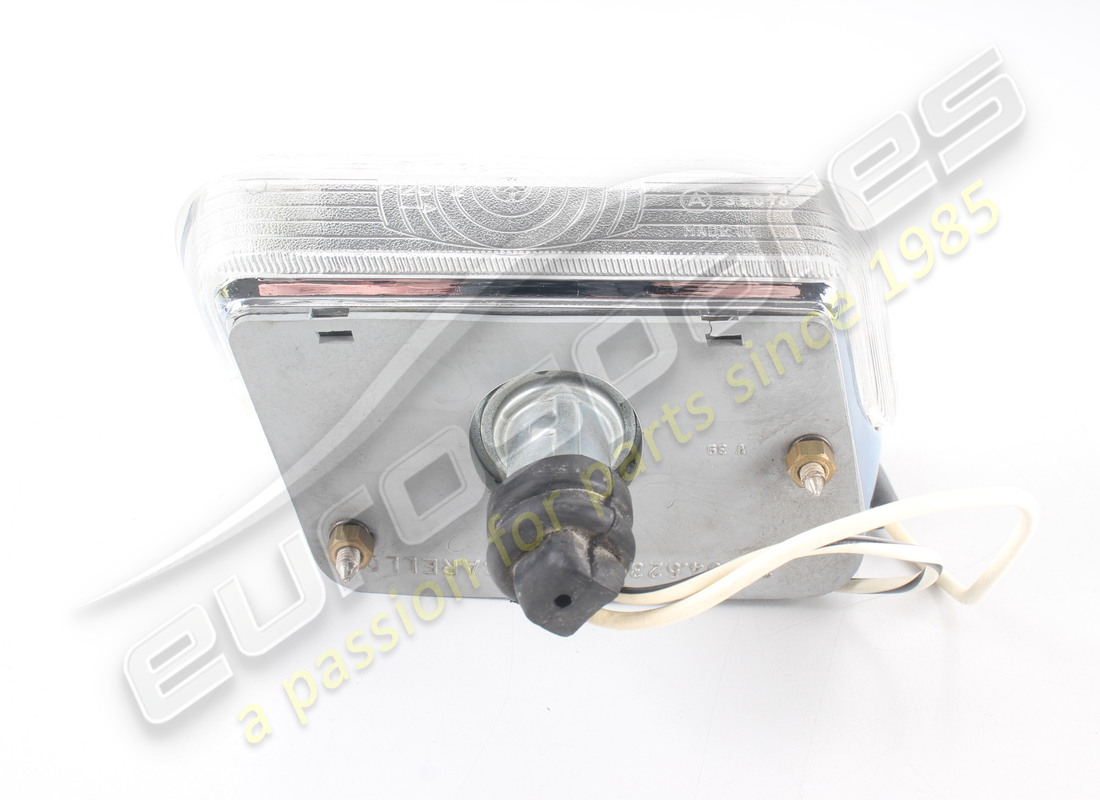 new maserati rh side lamp assembly. part number bl62600 (2)