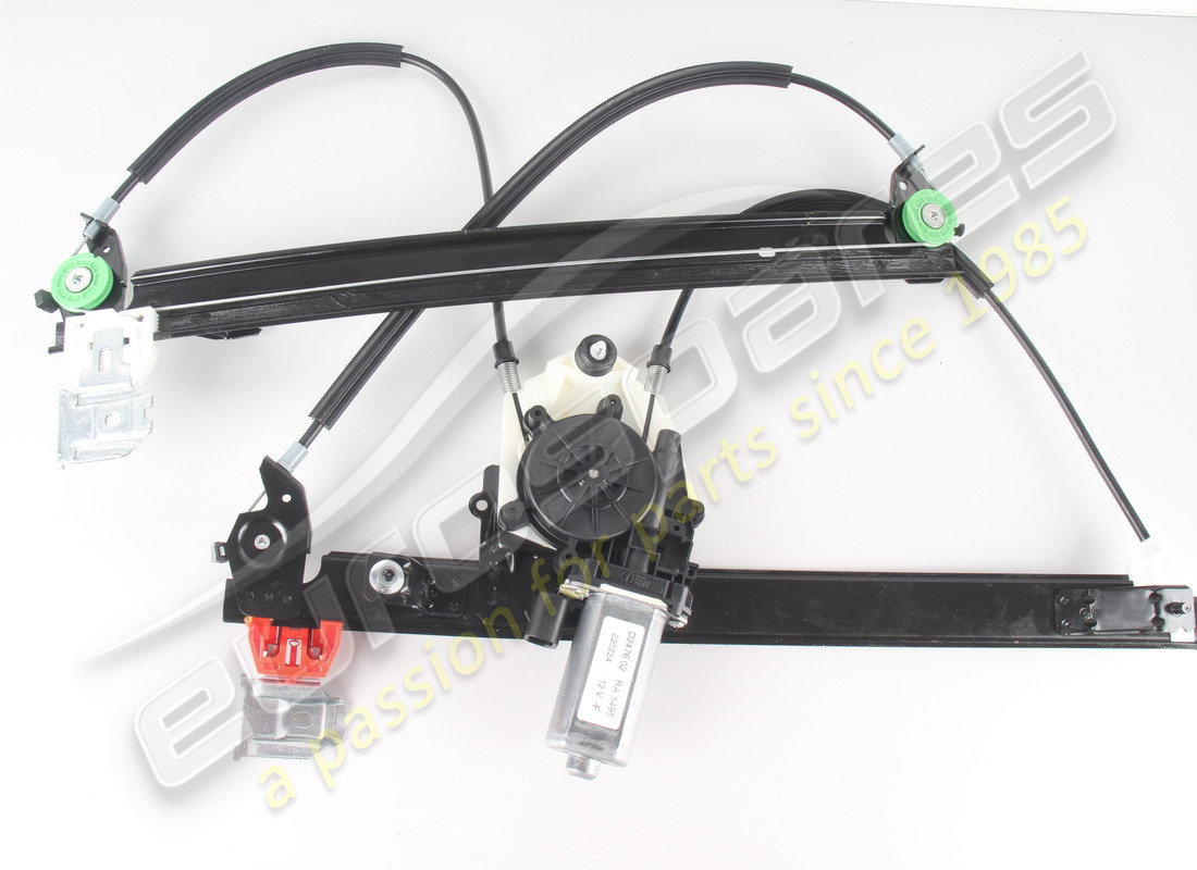 NEW Maserati RH FRONT GLASS LIFT . PART NUMBER 84934000 (1)