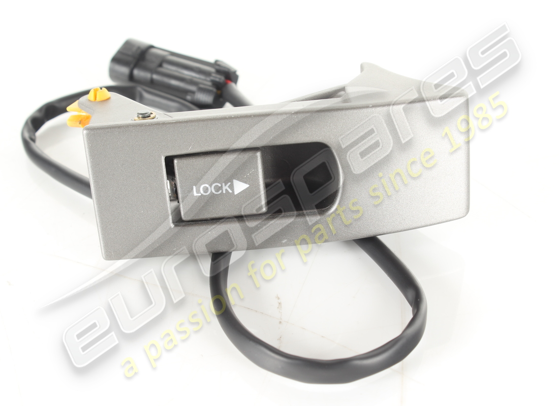 NEW FERRARI LH INTERIOR DOOR HANDLE ASSEMBLY. PART NUMBER 63724900 (1) new ferrari lh interior door handle assembly. part number 63724900 (1)