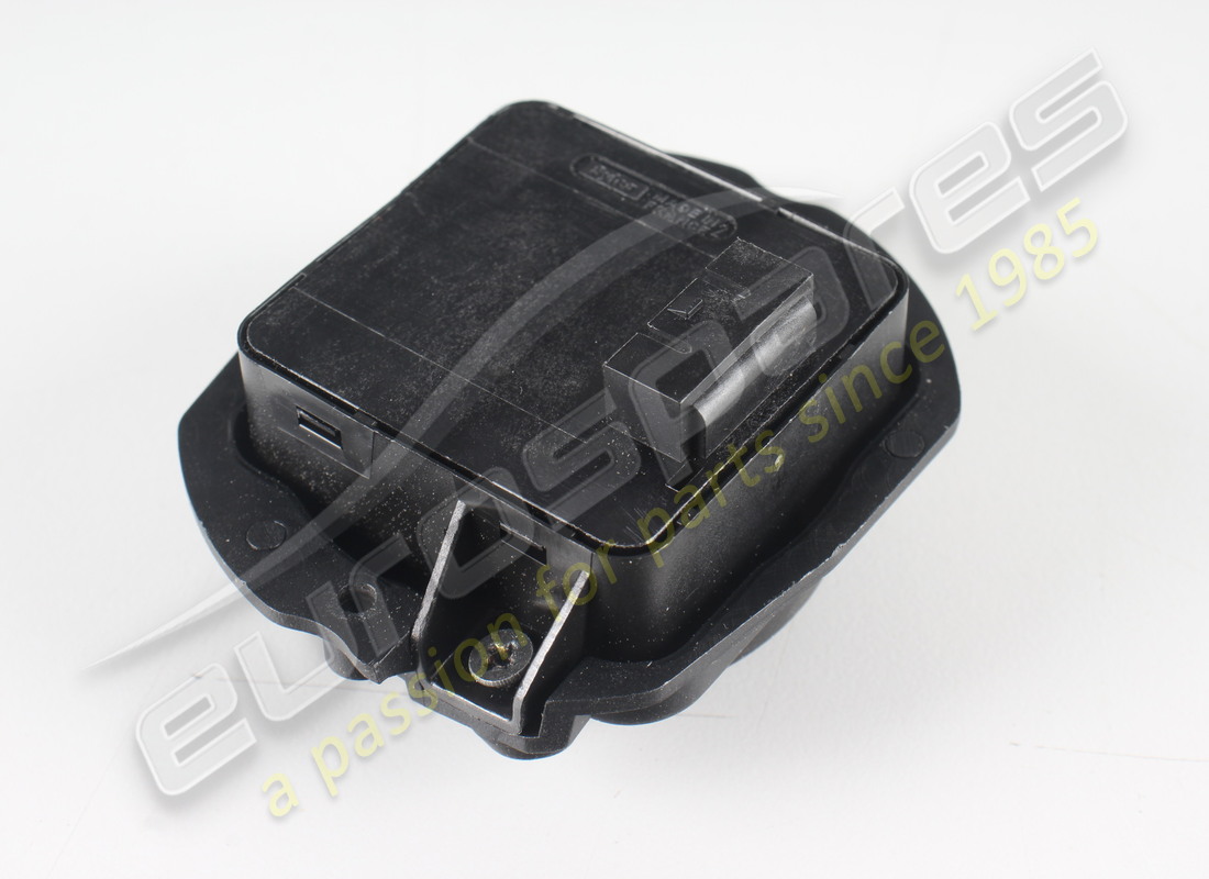 NEW MASERATI LH REAR SEAT CONTROL BUTTON. PART NUMBER 203492 (3) new maserati lh rear seat control button. part number 203492 (3)