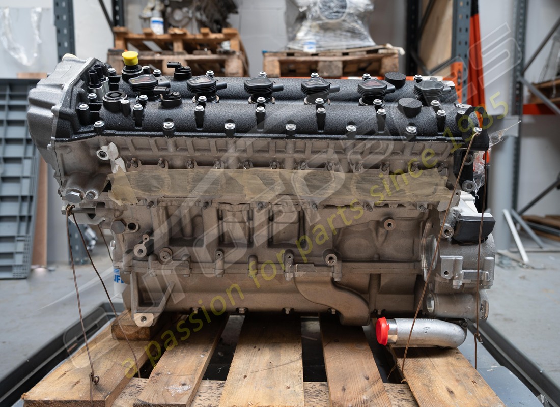new lamborghini lp700 engine. part number 399900140 (2)