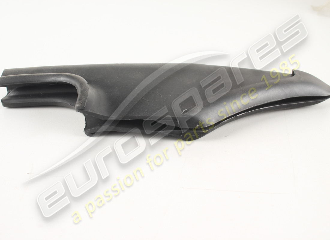 new ferrari rh door gasket. part number 62212900 (2)