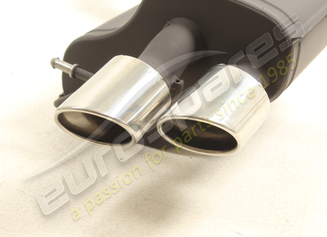 NEW MASERATI RH REAR SILENCER. PART NUMBER 237723 (4) new maserati rh rear silencer. part number 237723 (4)
