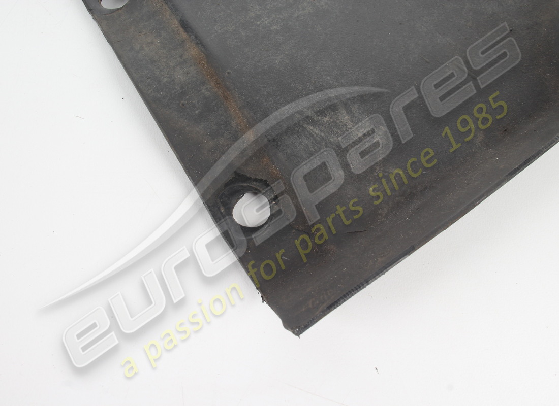 USED FERRARI PARASASSI ANT.RUOTA ANT.SX. PART NUMBER 64902500 (7) used ferrari parasassi ant.ruota ant.sx. part number 64902500 (7)