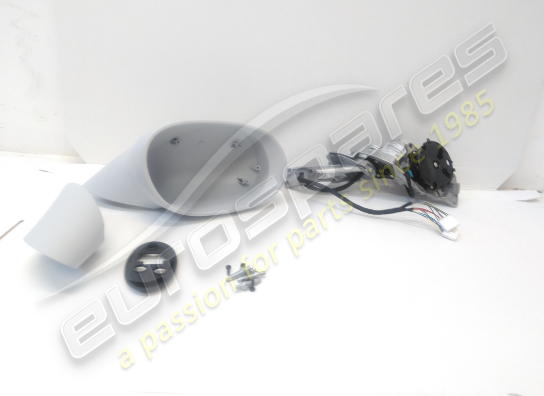 NEW FERRARI COMPLETE RH OUTER REAR VIEW (ELECTROCHROMIC). PART NUMBER 69847610 (1) new ferrari complete rh outer rear view (electrochromic). part number 69847610 (1)