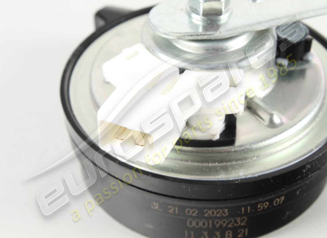 NEW FERRARI COMPLETE LH HORN. PART NUMBER 199232 (4) new ferrari complete lh horn. part number 199232 (4)