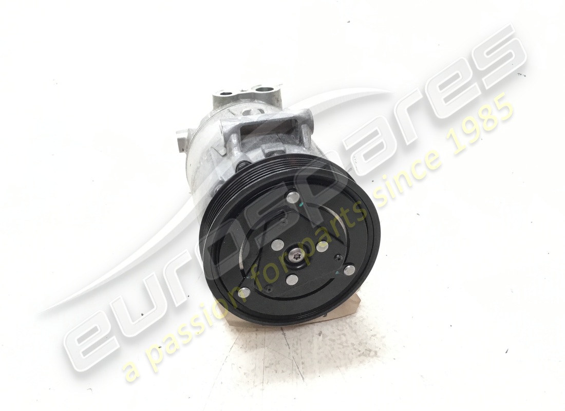 used ferrari air conditioning compressor. part number 938890 (2)
