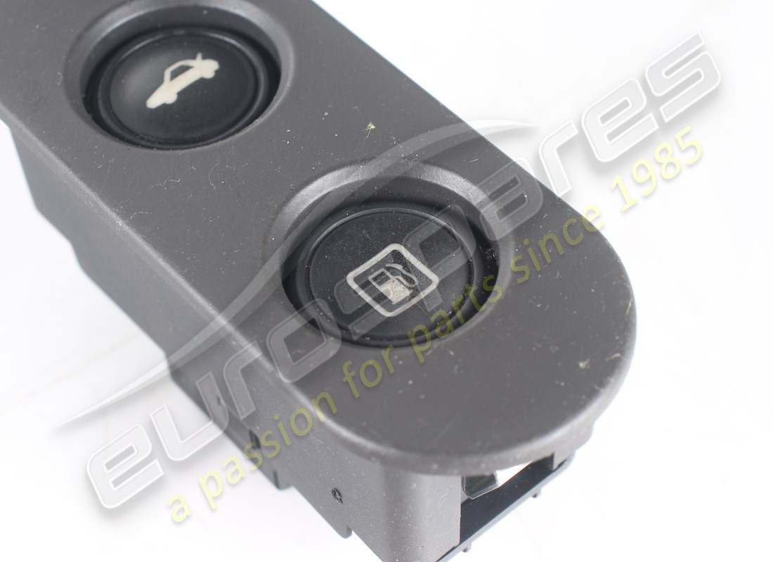 used ferrari trunk hood and fuel door rel. part number 72676419 (3)