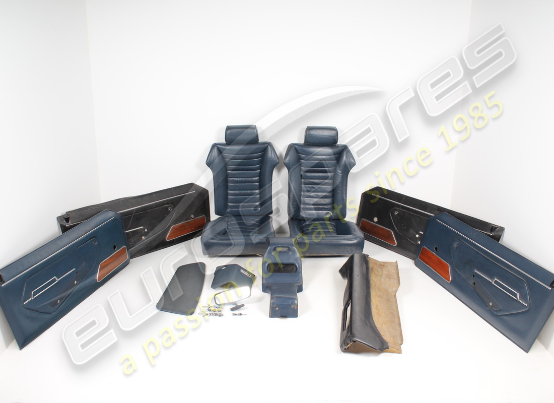 USED LAMBORGHINI COMPLETE INTERIOR IN BLUE. PART NUMBER 001147539 (2) used lamborghini complete interior in blue. part number 001147539 (2)