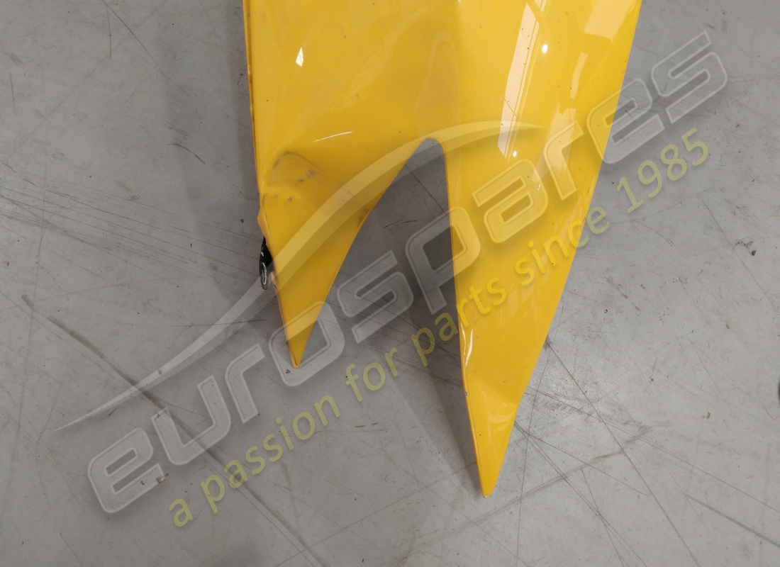 damaged lamborghini fender. part number 470821021b (3)