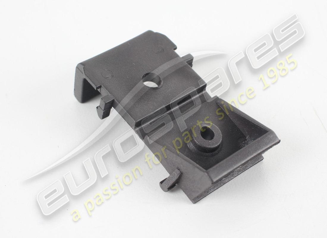 new maserati screw. part number 378300357 (1)