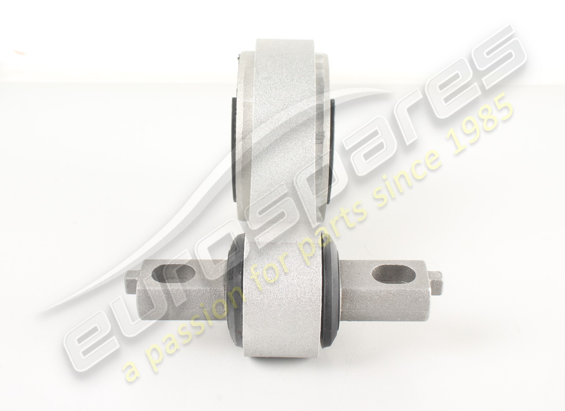 NEW MASERATI HIGH CONNECTING ROD MOUNT. PART NUMBER 670004297 (3) new maserati high connecting rod mount. part number 670004297 (3)