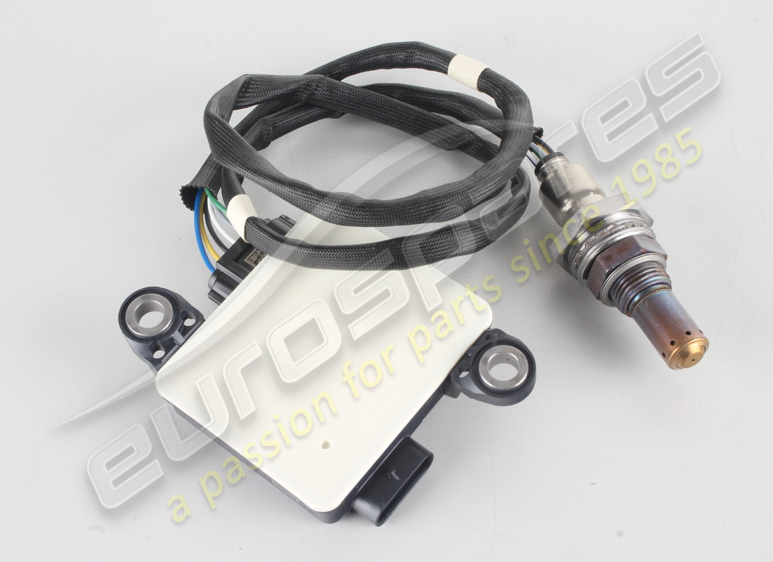NEW MASERATI REAR NOX SENSOR. PART NUMBER 670031114 (1) new maserati rear nox sensor. part number 670031114 (1)