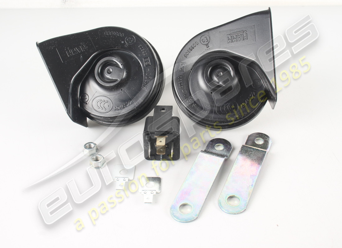 NEW LAMBORGHINI ELECTRIC HORNS (1 KIT). PART NUMBER 005935217 (1) new lamborghini electric horns (1 kit). part number 005935217 (1)