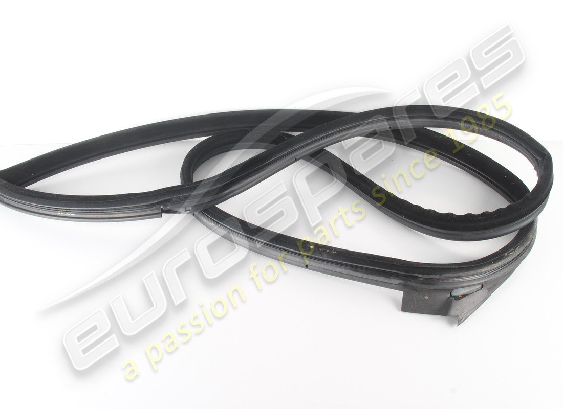 NEW FERRARI COMPLETE LH GASKET. PART NUMBER 66396400 (1) new ferrari complete lh gasket. part number 66396400 (1)