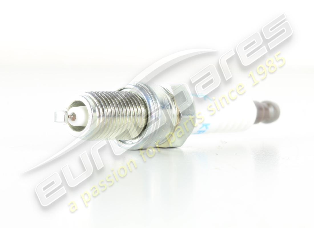 new lamborghini spark plug. part number 410905619 (3)