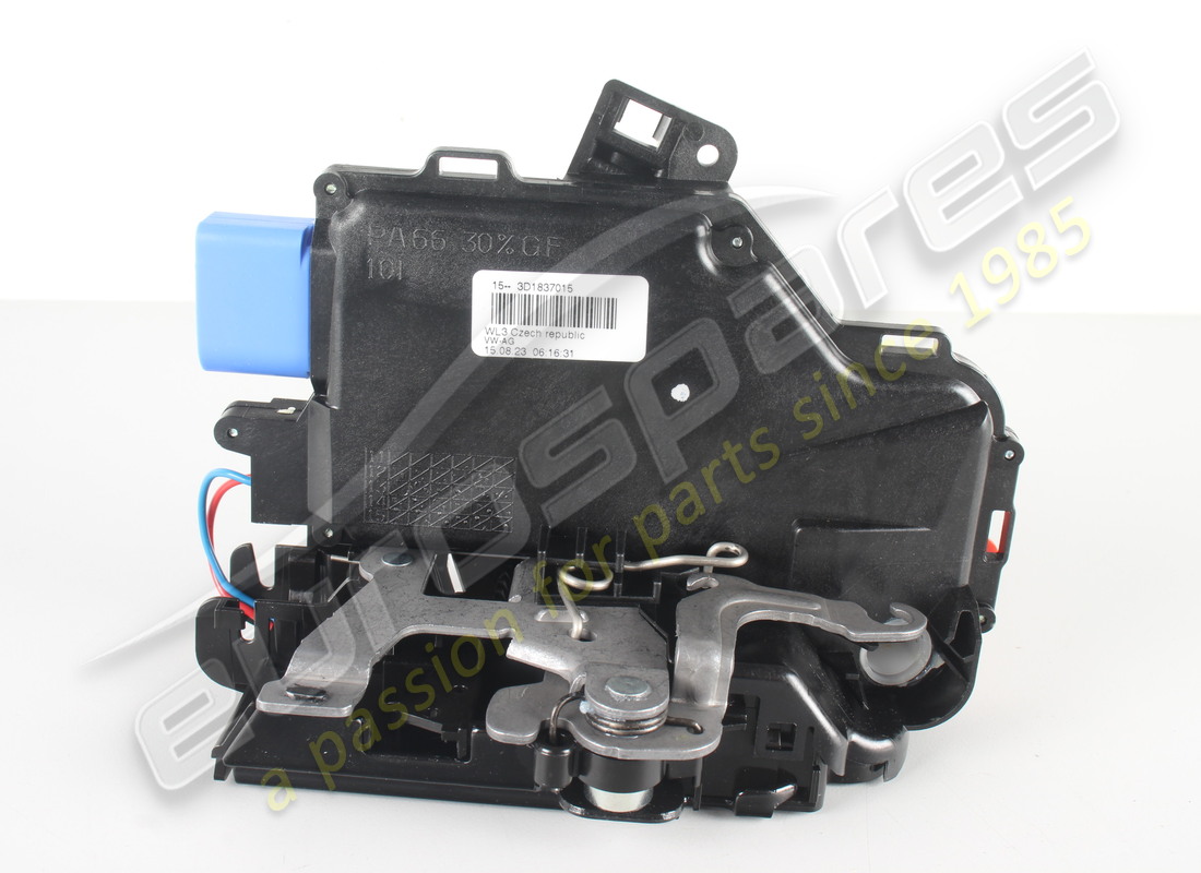 NEW PORSCHE DOOR LATCH. PART NUMBER 3D1837015 (3) new porsche door latch. part number 3d1837015 (3)
