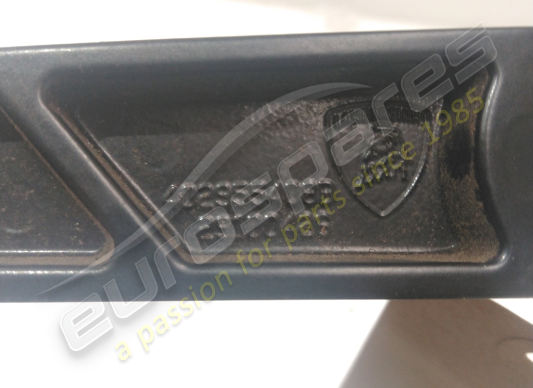 USED LAMBORGHINI WIPER ARM. PART NUMBER 402955408B (3) used lamborghini wiper arm. part number 402955408b (3)