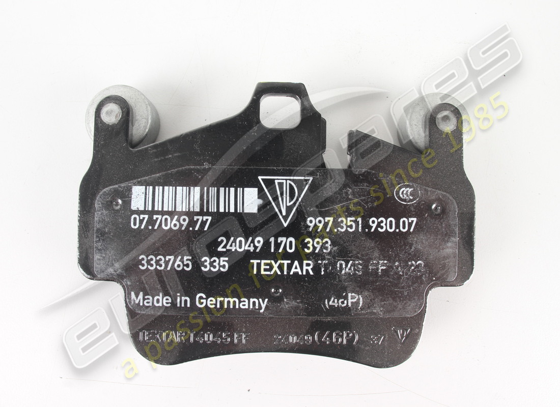 NEW PORSCHE 1 SET OF BRAKE PADS FOR DISK BRAKE. PART NUMBER 99735193907 (3) new porsche 1 set of brake pads for disk brake. part number 99735193907 (3)