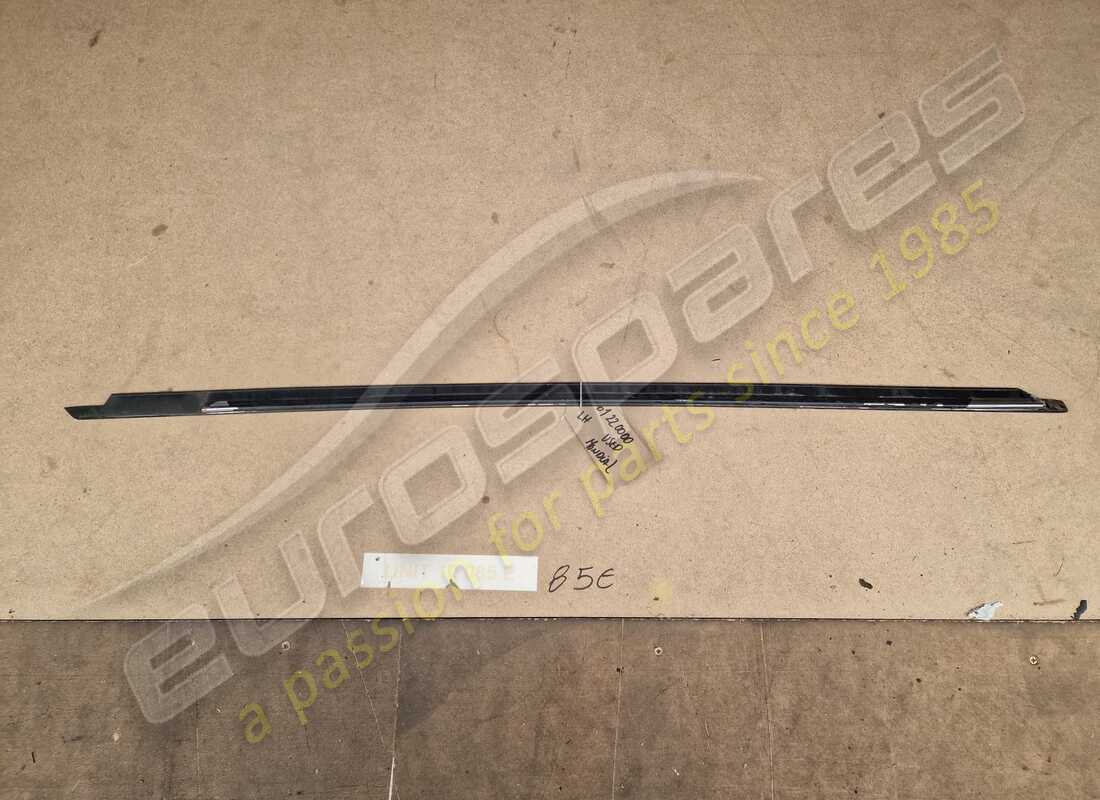 USED FERRARI LH DOOR MOULDING. PART NUMBER 61220000 (8) used ferrari lh door moulding. part number 61220000 (8)