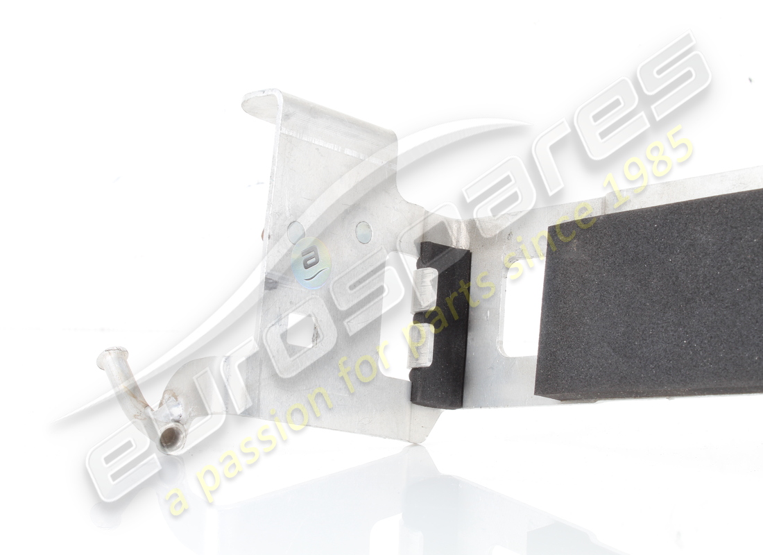 USED FERRARI CANISTER BRACKET COMPLETE. PART NUMBER 304198 (2) used ferrari canister bracket complete. part number 304198 (2)