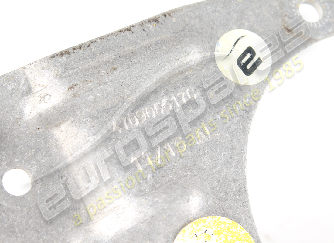 USED LAMBORGHINI BRACKET,SAP POMPA ARIA SEC. PART NUMBER 470906617C (2) used lamborghini bracket,sap pompa aria sec. part number 470906617c (2)
