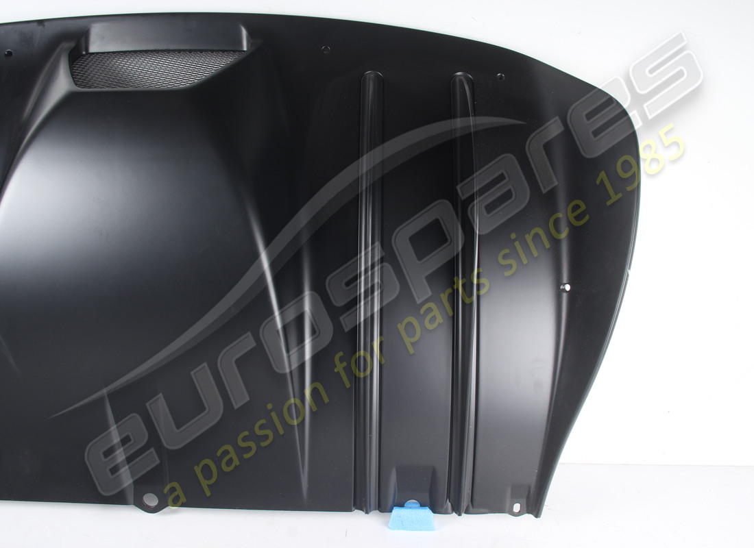 NEW (OTHER) FERRARI REAR DIFFUSER BLACK. PART NUMBER 69140500 (3) new (other) ferrari rear diffuser black. part number 69140500 (3)