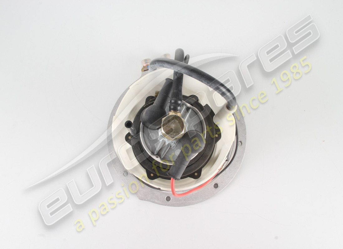 NEW FERRARI FUEL PUMP COMPLETE. PART NUMBER 165267 (3) new ferrari fuel pump complete. part number 165267 (3)