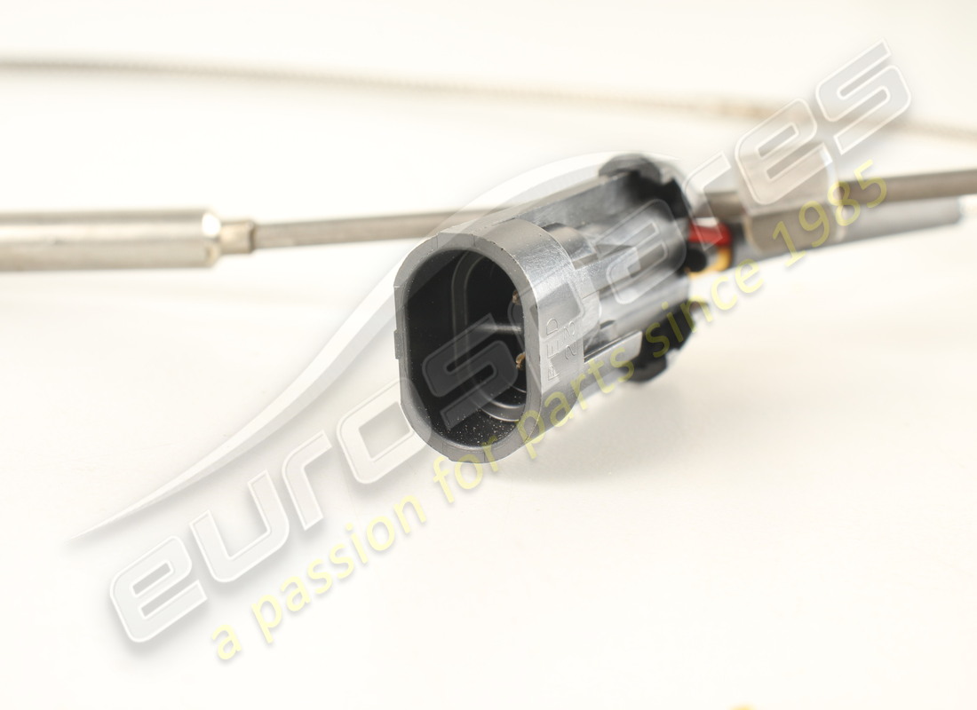 NEW FERRARI THERMOCOUPLE. PART NUMBER 156547 (3) new ferrari thermocouple. part number 156547 (3)