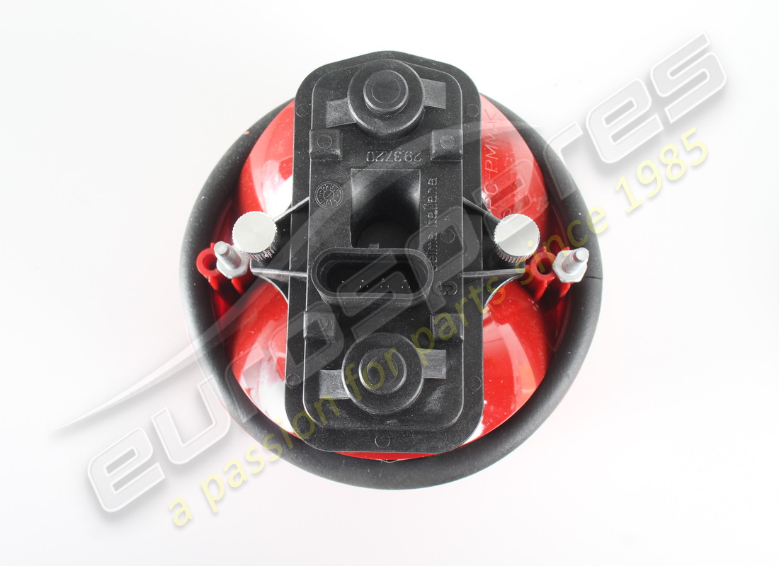 new ferrari lh rear fog light not for usa. part number 157514 (2)