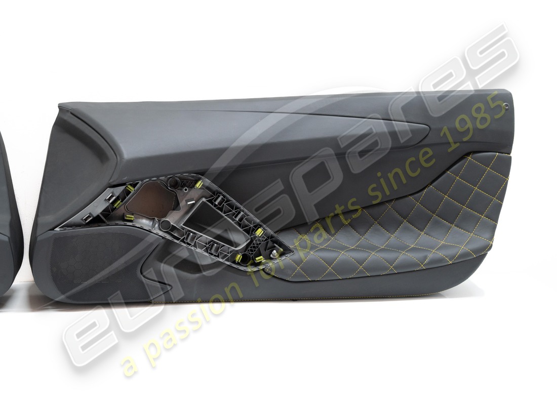 used lamborghini door card set (pair). part number 4768672375a (3)