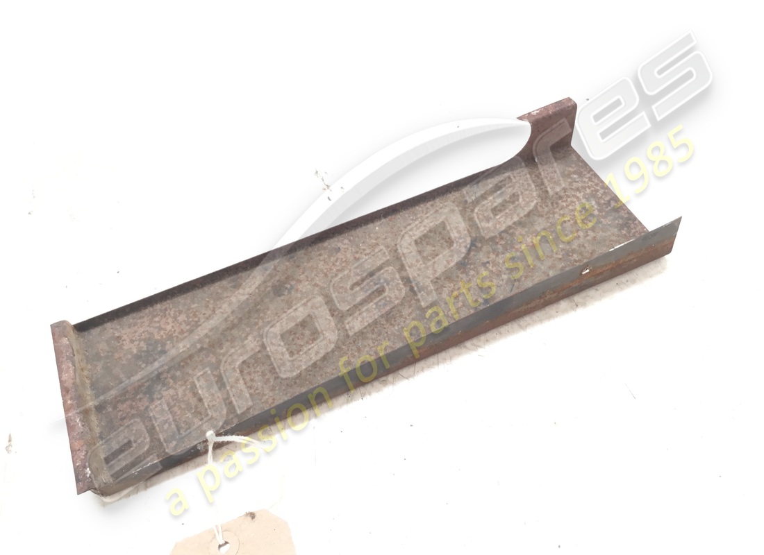 USED FERRARI RH BOOT COVER. PART NUMBER 20101903 (2) used ferrari rh boot cover. part number 20101903 (2)