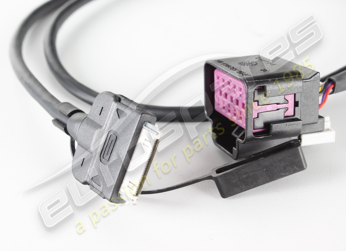 NEW FERRARI IPOD ADAPTER (READY KIT). PART NUMBER 257948 (3) new ferrari ipod adapter (ready kit). part number 257948 (3)